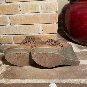 Sbicca Shoes - Brown leather moccasin wedges with fringe Sbicca Shoes - Brown leather moccasin wedges with fringe